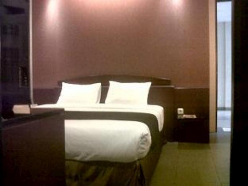 RedDoorz Plus @ Cipaganti Street 3 Bandung Esterno foto
